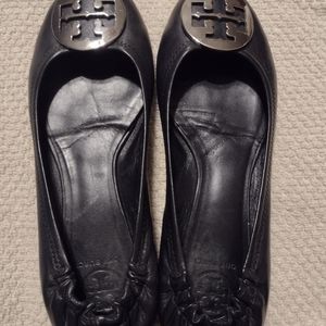 Tory Burch Black Flats Size 9 1/2 M